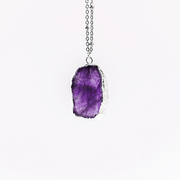 Collier avec pierre naturelle sertie
