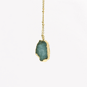 Collier avec pierre naturelle sertie