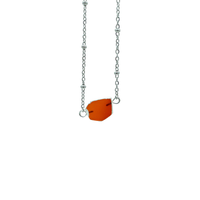 Collier avec petite pierre naturelle sertie