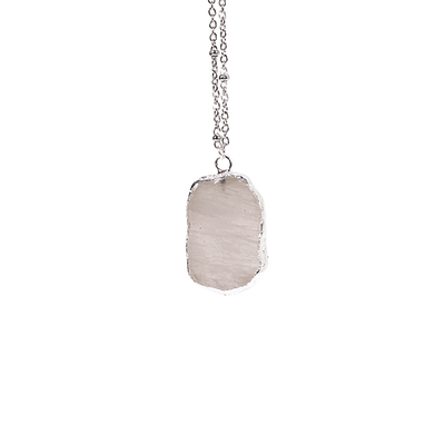Collier avec pierre naturelle sertie