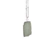 Collier avec pierre naturelle sertie