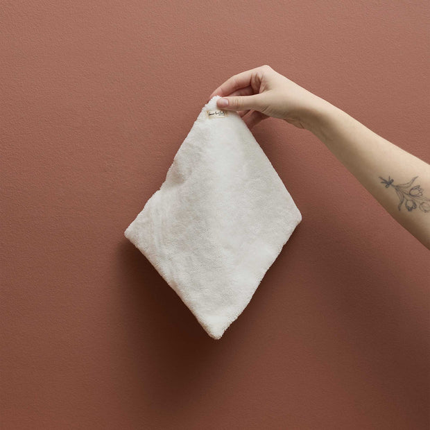 Serviette visage routine soin beauté